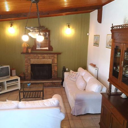 Villa Lena Entire Cottage Kalamaki  Bagian luar foto