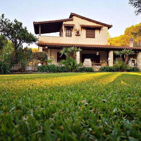 Villa Lena Entire Cottage Kalamaki  Bagian luar foto