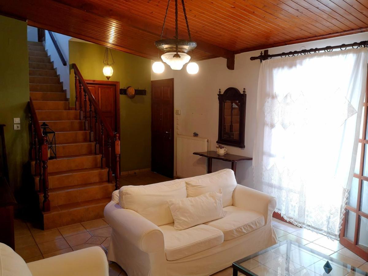 Villa Lena Entire Cottage Kalamaki  Bagian luar foto