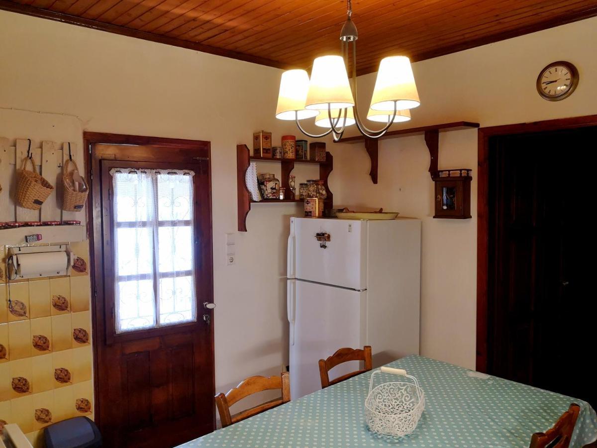 Villa Lena Entire Cottage Kalamaki  Bagian luar foto
